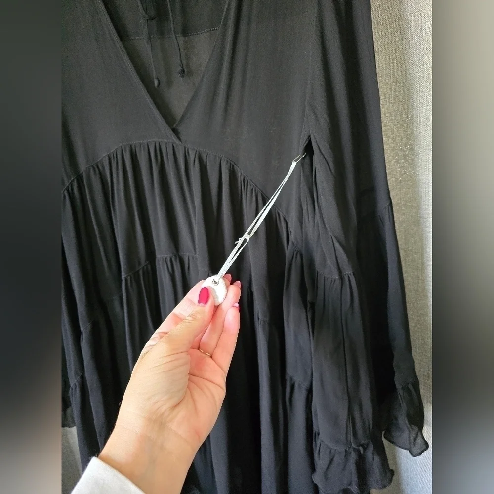 Young Fabulous Broke Sheer Long Sleeve Tiered Dress Black V Neck Size S - Picture 4 of 5